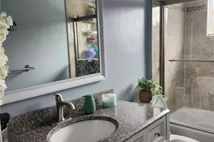 811 S Glenwood, Allentown, PA 18103 - Photo 17