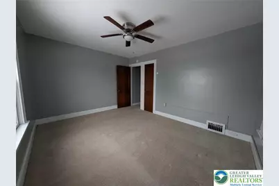 1914 Fairview Avenue, Wilson, PA 18042 - Photo 17