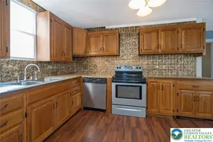 19 Market St, Tamaqua Boro, PA 18252 - Photo 5