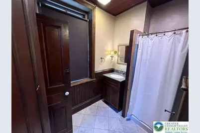 2 Race, Catasauqua, PA 18032 - Photo 9