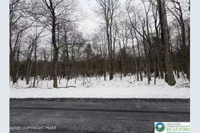 33 Cheyenne Trail, Lehigh Twp, PA 18424 - Photo 15