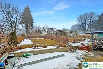 310 W Ludlow Street, Summit Hill Boro, PA 18250 - Photo 3