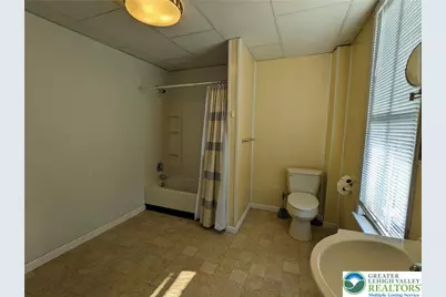 132 E 21st Street #B, Northampton Township, PA 18067 - Photo 15