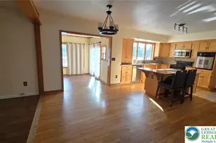 1135 Sherwood Dr, North Whitehall Township, PA 18059 - Photo 9