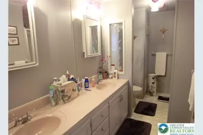 8853 Max Way, Upper Macungie Township, PA 18031 - Photo 9