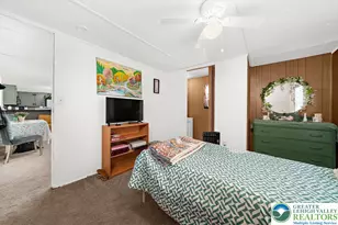 161 Windsor St, Lehigh Township, PA 18088 - Photo 9