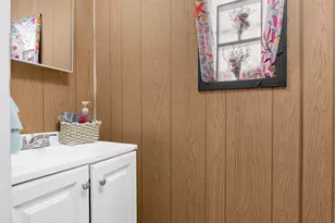 161 Windsor St, Lehigh Township, PA 18088 - Photo 9