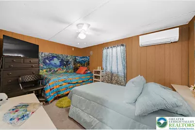 161 Windsor Street, Lehigh Township, PA 18088 - Photo 11