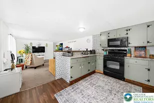 161 Windsor St, Lehigh Township, PA 18088 - Photo 3