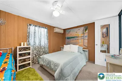 161 Windsor Street, Lehigh Township, PA 18088 - Photo 13