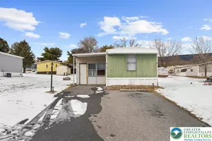 161 Windsor St, Lehigh Township, PA 18088 - Photo 1