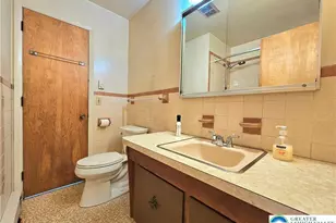 301 Frederick St, Easton, PA 18042 - Photo 9