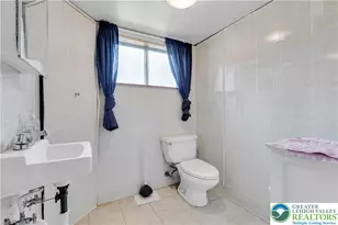 1655 Mark Twain Cir, Hanover Twp, PA 18017 - Photo 17