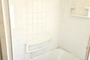 221 E Prospect St, Nazareth Boro, PA 18064 - Photo 13