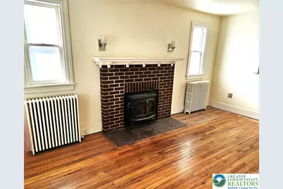 221 E Prospect Street, Nazareth Boro, PA 18064 - Photo 5