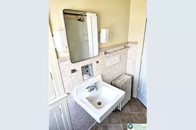 221 E Prospect Street, Nazareth Boro, PA 18064 - Photo 11