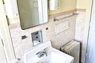 221 E Prospect St, Nazareth Boro, PA 18064 - Photo 11