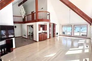 452 Sugar Maple Ct, Hanover Twp, PA 18017 - Photo 7