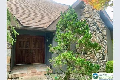 452 Sugar Maple Court, Hanover Twp, PA 18017 - Photo 3