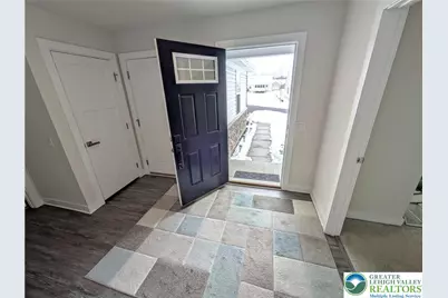 4220 Cypress Lane, Whitehall Township, PA 18052 - Photo 5