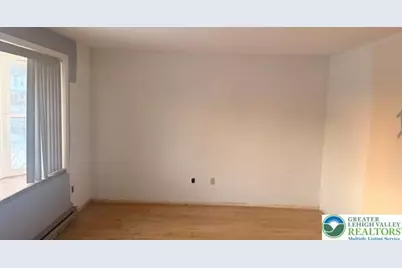 4059 Mauch Chunk, North Whitehall Twp, PA 18037 - Photo 19