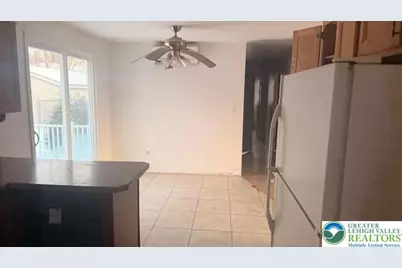 4059 Mauch Chunk, North Whitehall Twp, PA 18037 - Photo 11