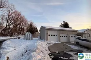 4059 Mauch Chunk, North Whitehall Twp, PA 18037 - Photo 9