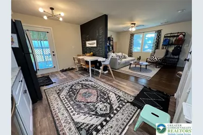 28 Harrison Street, Emmaus Boro, PA 18049 - Photo 5