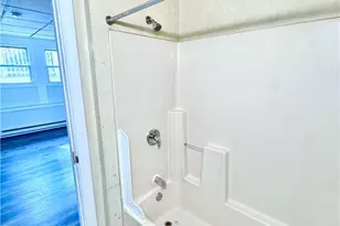 295 S 14th St, Easton, PA 18042 - Photo 9