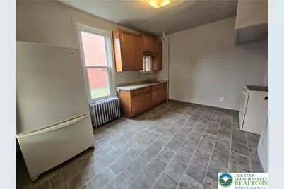 16 E Main Street #1R, Macungie Boro, PA 18062 - Photo 3