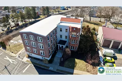 22 S 2nd #1st floor, Emmaus Boro, PA 18049 - Photo 37