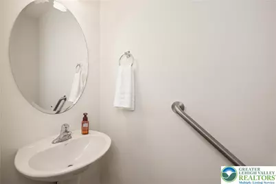 3350 N Bay Hill Drive, Upper Saucon Township, PA 18034 - Photo 37