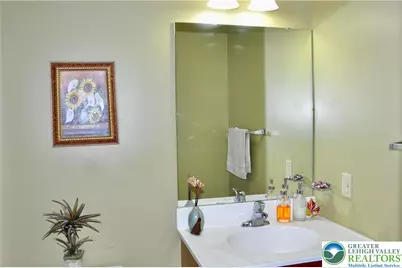 203 E Court Street, Allentown City, PA 18109 - Photo 9