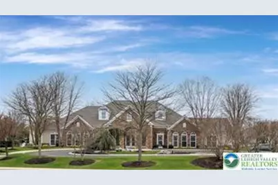 8464 Cromwell Court, Upper Macungie Township, PA 18031 - Photo 3