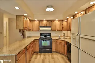 4059 Wedgewood Rd, South Whitehall Township, PA 18104 - Photo 17