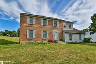 4059 Wedgewood Rd, South Whitehall Township, PA 18104 - Photo 3
