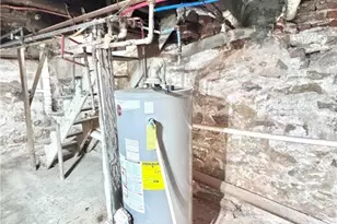 35 Spruce St, Allentown City, PA 18101 - Photo 23