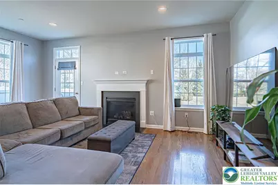 2115 Huntington Lane, Easton, PA 18040 - Photo 3