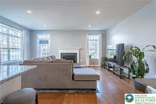 2115 Huntington Ln, Easton, PA 18040 - Photo 5