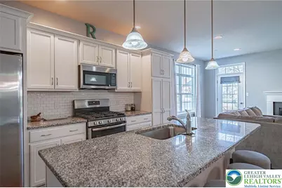 2115 Huntington Lane, Easton, PA 18040 - Photo 9