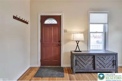 2045 Kenmore Avenue, Bethlehem City, PA 18018 - Photo 7