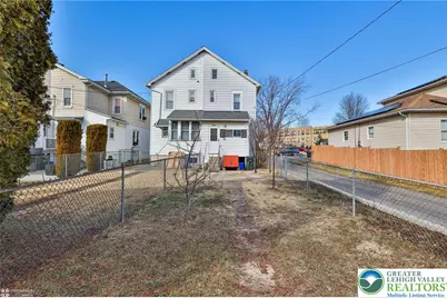 2045 Kenmore Avenue, Bethlehem City, PA 18018 - Photo 45