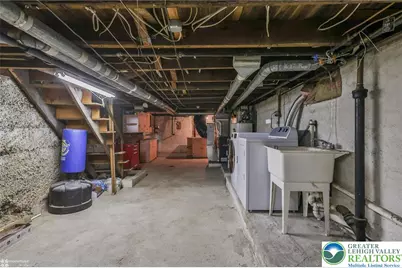 2045 Kenmore Avenue, Bethlehem City, PA 18018 - Photo 43