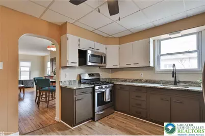 2045 Kenmore Avenue, Bethlehem City, PA 18018 - Photo 17