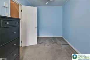 2045 Kenmore Ave, Bethlehem City, PA 18018 - Photo 31