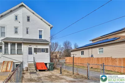 2045 Kenmore Avenue, Bethlehem City, PA 18018 - Photo 47