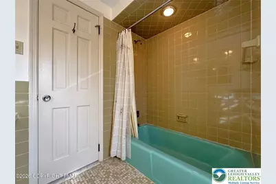 348 Wedgewood Drive, Palmer Twp, PA 18045 - Photo 25