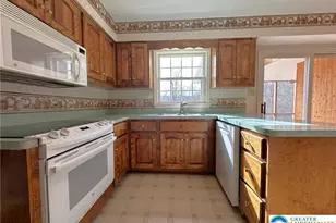 348 Wedgewood Dr, Palmer Twp, PA 18045 - Photo 9