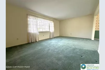 348 Wedgewood Drive, Palmer Twp, PA 18045 - Photo 5