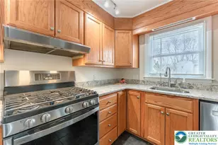 827 College Ln, Allentown City, PA 18103 - Photo 13